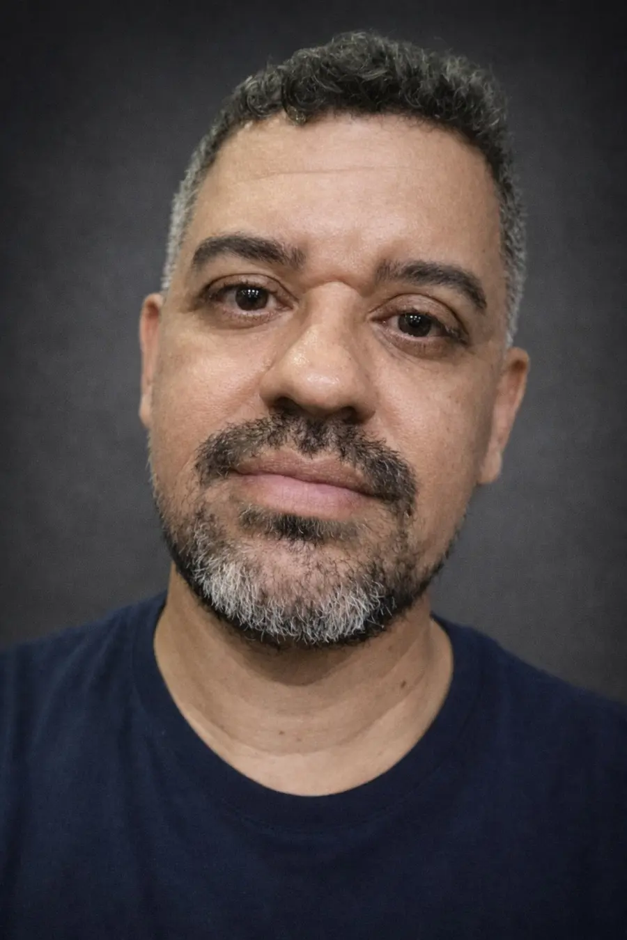 Retrato do autor Clodisnei Cavalcante Peres